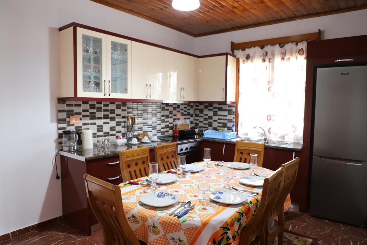 Villa Rexho Берат Экстерьер фото